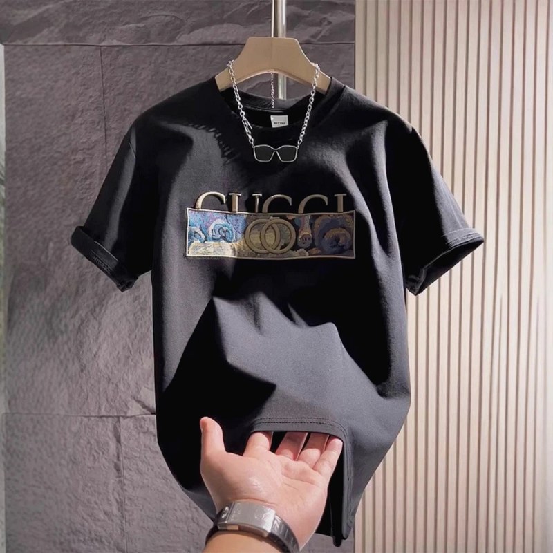Wash Bench Report: The $7.31 Gucci Black Tee, Its Chest Lettering and a Loose Cut We Couldn't Confirm